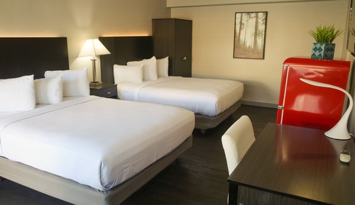 Habitación triple, varias camas