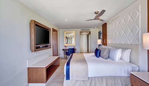 Luxury Ocean View Room