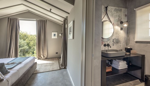 Villa de diseño, 1 cama de matrimonio grande, vistas al jardín