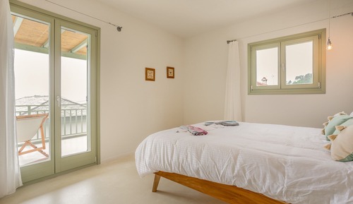 Villa, 4 habitaciones, piscina privada (Nemesis)