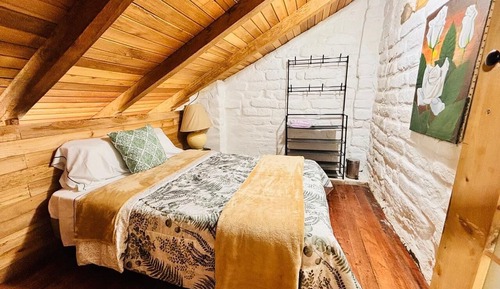 Casa de campo económica, 1 cama de matrimonio