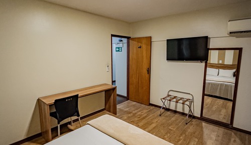 Habitación estándar con 1 cama doble o 2 individuales