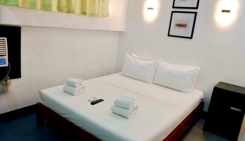 Habitación básica doble, 1 cama de matrimonio, acceso a la piscina (Budget)