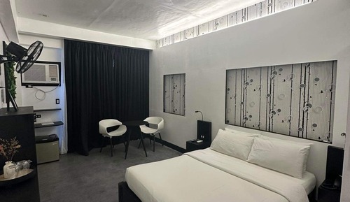 Habitación estándar doble, 1 cama de matrimonio, acceso a la piscina, vistas al jardín