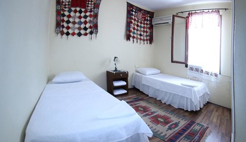 Habitación estándar con 2 camas individuales