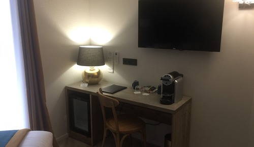Habitación clásica, 1 cama de matrimonio grande, no fumadores, vistas a la montaña
