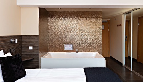 Habitación superior, 1 cama doble, no fumadores, bañera de hidromasaje