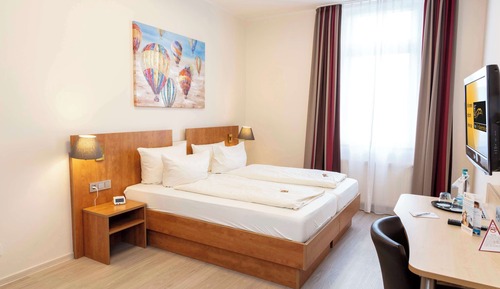 Habitación estándar, 1 cama doble, cocina básica (Converts to 2 Twin Beds)