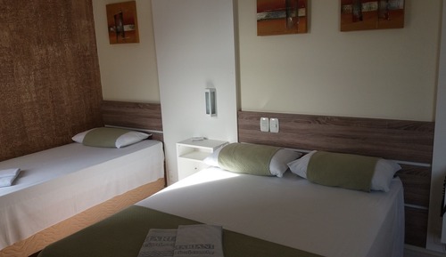 Habitación con 1 cama doble o 2 individuales, 1 cama doble o 2 individuales