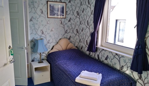 Habitación individual (Single Bed)