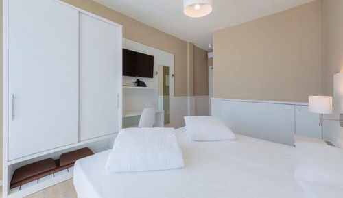 Habitación doble, 1 cama de matrimonio, frente al mar