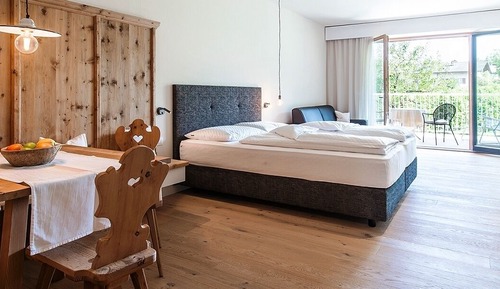 Suite (zum Weinberg)