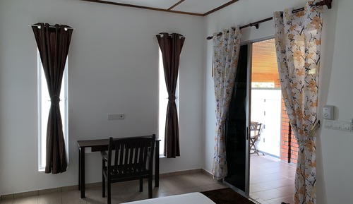 Room Suite 8