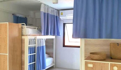 Dormitorio compartido, solo para hombres