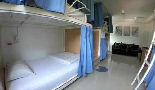 6-Bed Mixed Dormitory