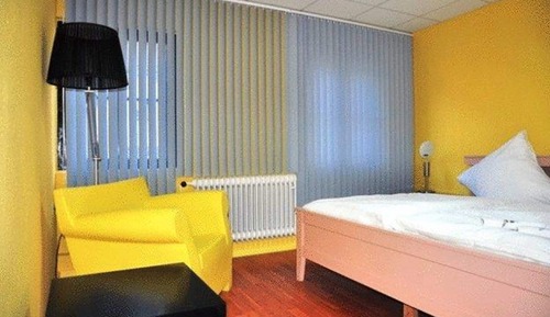 Habitación estándar con 1 cama doble o 2 individuales, vistas a la ciudad