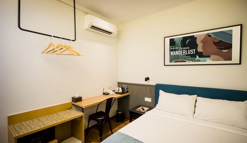 Habitación superior, sin ventanas