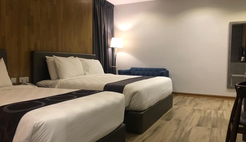 Habitación triple Deluxe, vistas a la ciudad