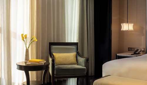 Habitación Grand, 1 cama de matrimonio grande, vistas a la ciudad