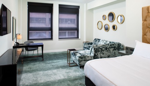 Suite superior, 1 cama de matrimonio grande, vistas a la ciudad (Gorgeous Green King Junior Suite)