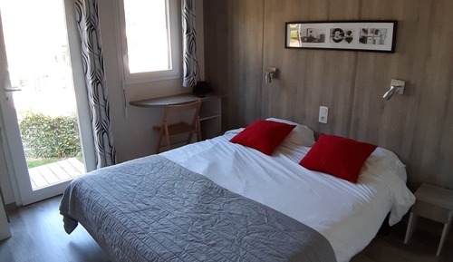 Habitación con 2 camas individuales