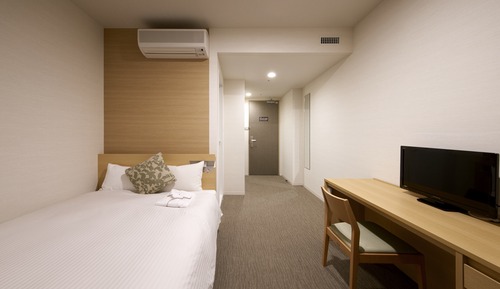 Habitación individual superior, no fumadores, vistas a la ciudad (Housekeeping Every 3 Days)