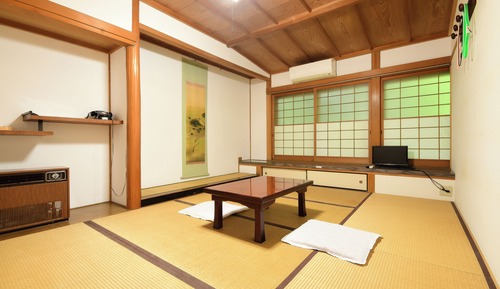 Habitación tradicional (Japanese Style with Private toilet)