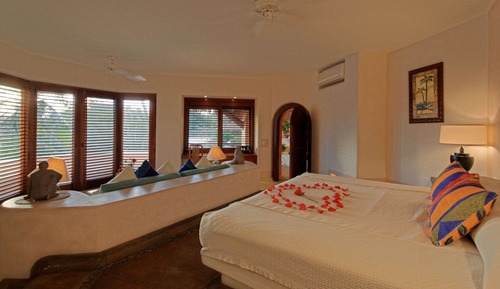 Suite Premium, 1 cama de matrimonio grande, piscina privada, vistas a la piscina