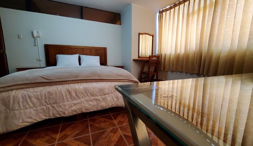 Habitación con 2 camas individuales