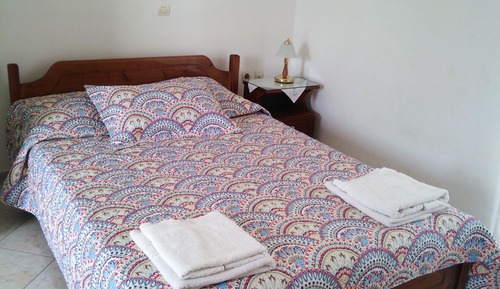 Apartamento, 2 habitaciones, balcón, vistas al jardín