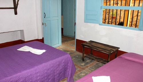 Habitación con 1 cama doble o 2 individuales