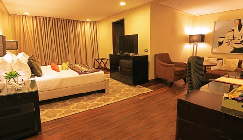 Suite (Ayuthaya)