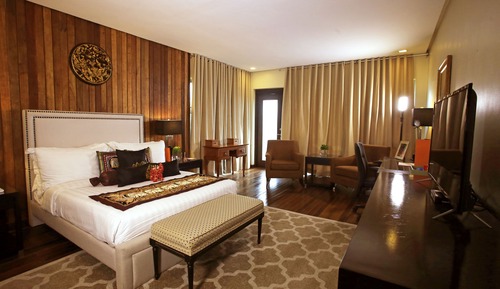 Suite (Chiang Mai)