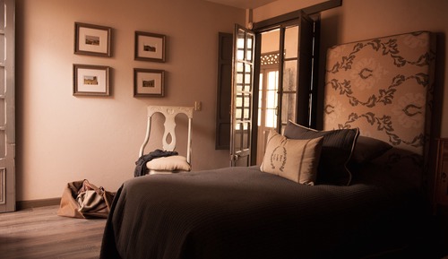 Habitación doble superior, 1 cama de matrimonio grande, patio, planta baja