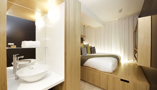 Habitación doble, sin ventanas