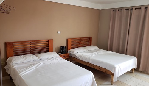 Habitación con 1 cama doble o 2 individuales