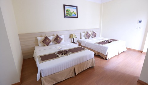Habitación cuádruple, 2 camas de matrimonio, fumadores, frigorífico