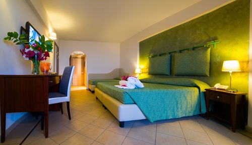 Habitación superior, 1 cama doble o 2 individuales