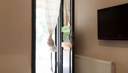 Habitación clásica doble (Shared Balcony)