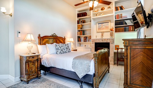 Russian River Suite