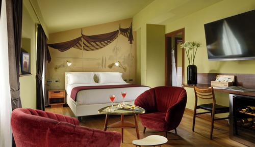 Suite, balcón