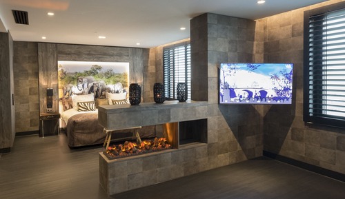 Safari suite