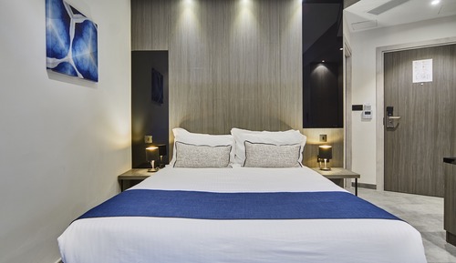 Habitación Deluxe con 1 cama doble o 2 individuales, balcón