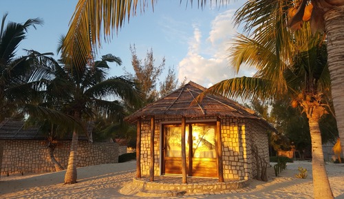 Bungalow, 1 cama doble o 2 individuales, mirando al mar