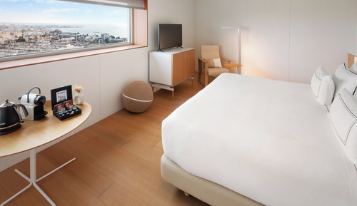 Suite junior (The Level 2 adults + 1 child)