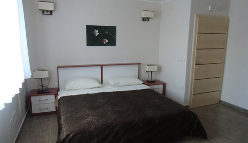 Estudio superior, balcón