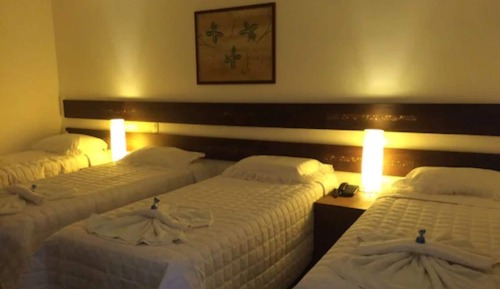 Habitación superior con 1 cama doble o 2 individuales