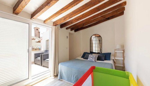 Apartamento, terraza, vistas a la ciudad