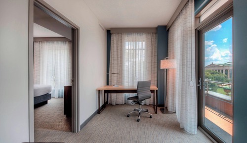 Suite, 1 cama de matrimonio grande con sofá cama, en esquina