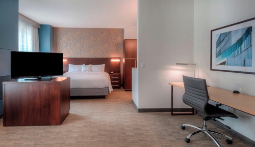 Suite estudio, 1 cama de matrimonio grande con sofá cama, cocina básica